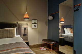 Copyright: : Robin Hays Room Cozy Double